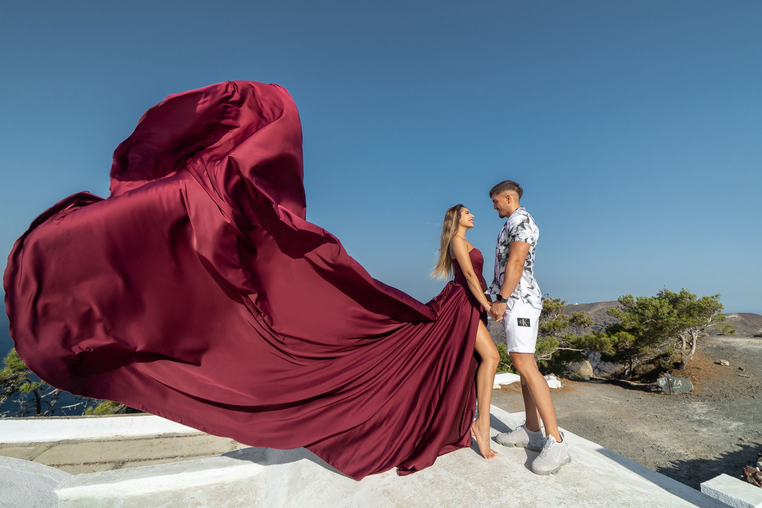 Couple photoshoot in Santorini, Greece