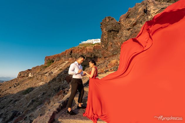 Proposal photoshoot in Santorini, Greece