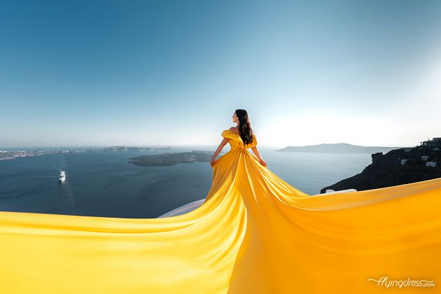 Santorini Dress Photoshoot in Imerovigli village